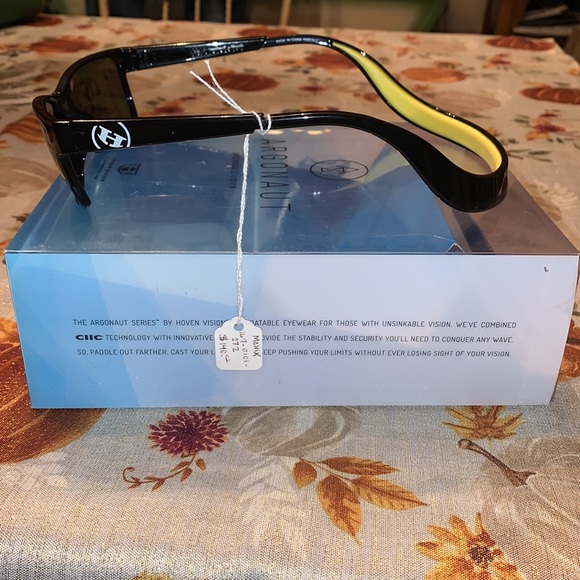 New Hoven Vision Argonaut floatable polarized sunglasses. - Picture 2 of 10